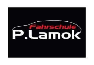 Logo der Fahrschule P. Lamok mit stilisiertem Auto und schwarzem Hintergrund. Text in Rot und Weiß.